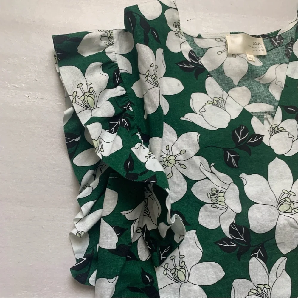 J.O.A. Ruffle top - Picture 6 of 8